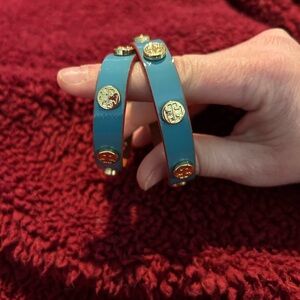 Tory Burch
Leather Logo Stud Double Wrap Bracelet Blue Enamel Gold-Accent Bangle